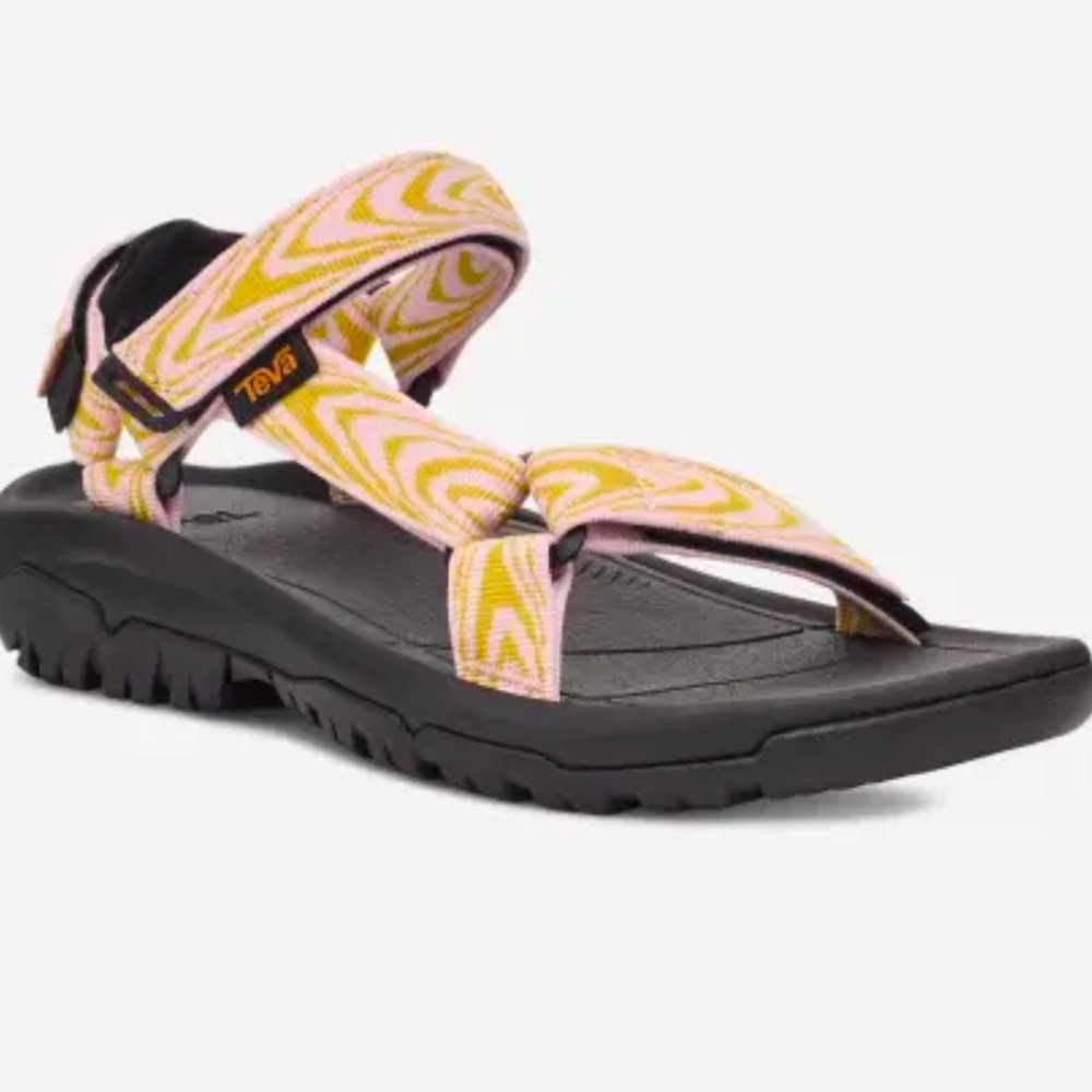 NWT Hurricane XLT2 Teva Sandals - Swerve Pink